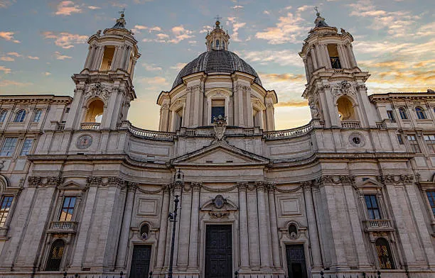 Riscoperto a Roma un busto di Michelangelo: un capolavoro dimenticato torna alla luce nella Basilica di Sant’Agnese