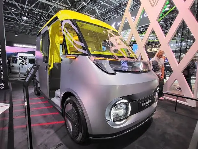RoboBus al Salone di Parigi mentre al TPL italiano mancano 20mila autisti
