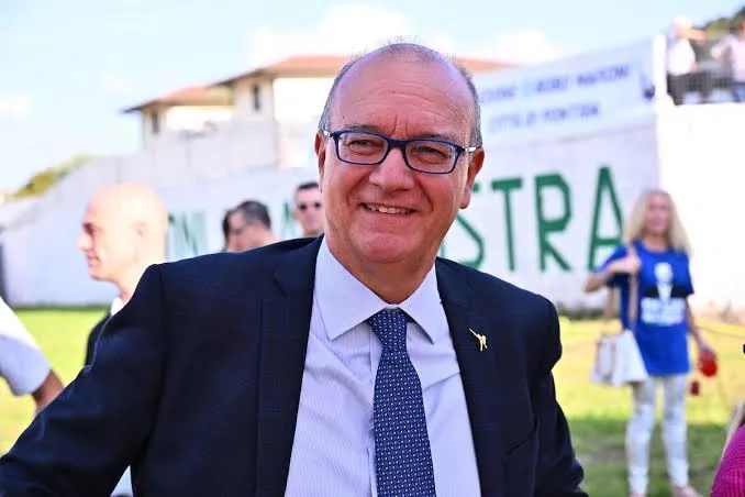 Roma, il premio al compagno eroe e i controlli fermi al 3,5% delle scuole