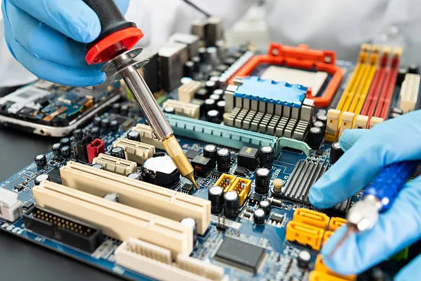 Samsung diventa il fornitore principale di memoria HBM4 per gli acceleratori AI di AMD