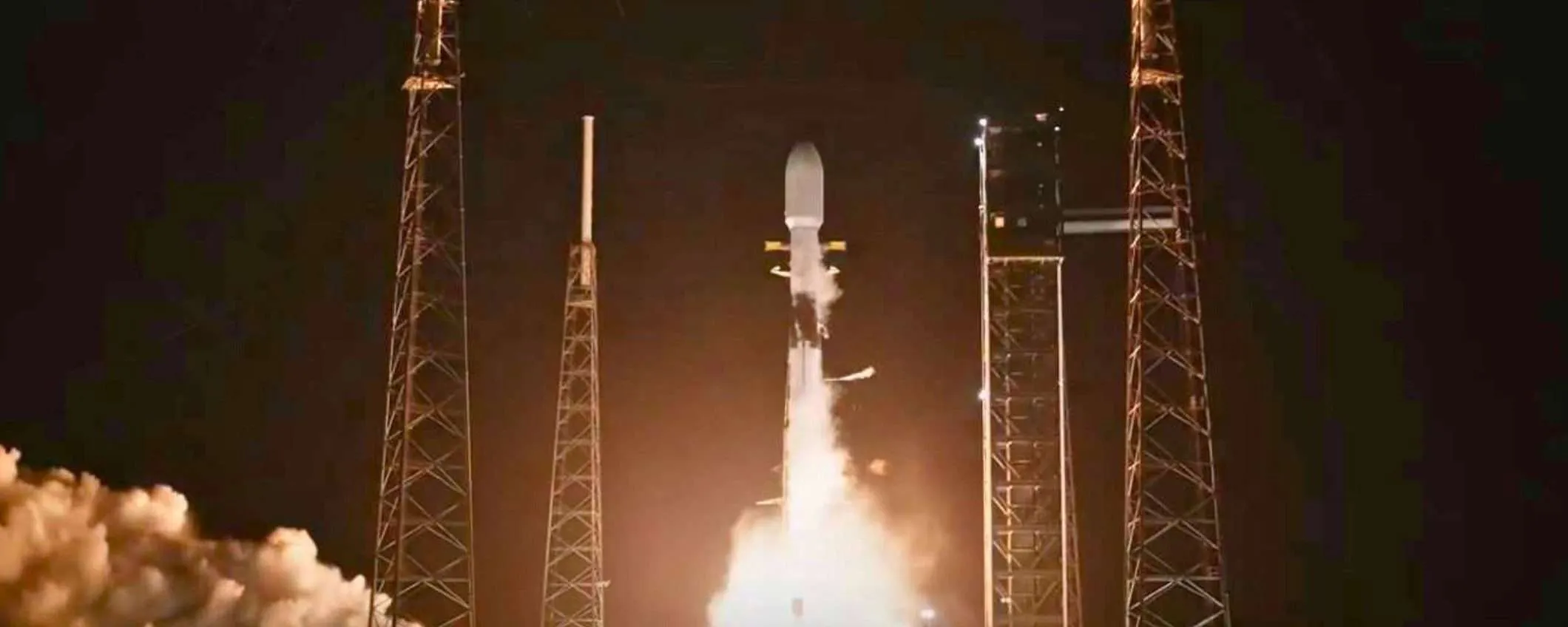 SpaceX lancia 24 satelliti Amazon Project Kuiper
