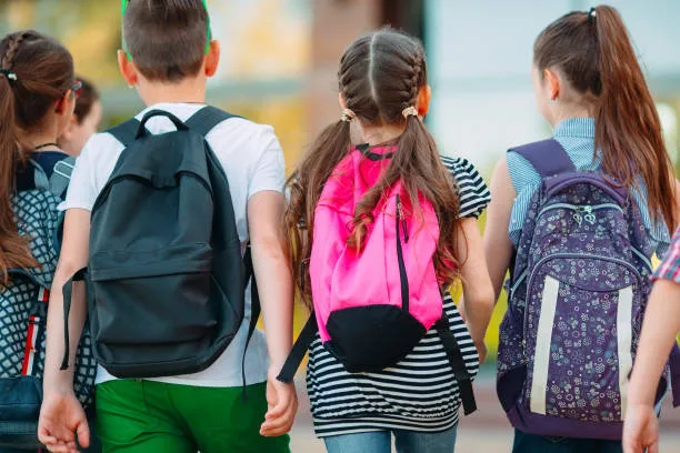 Scuola al 1° ottobre, Campania dice no a Mastella: solo il 7% ha aria