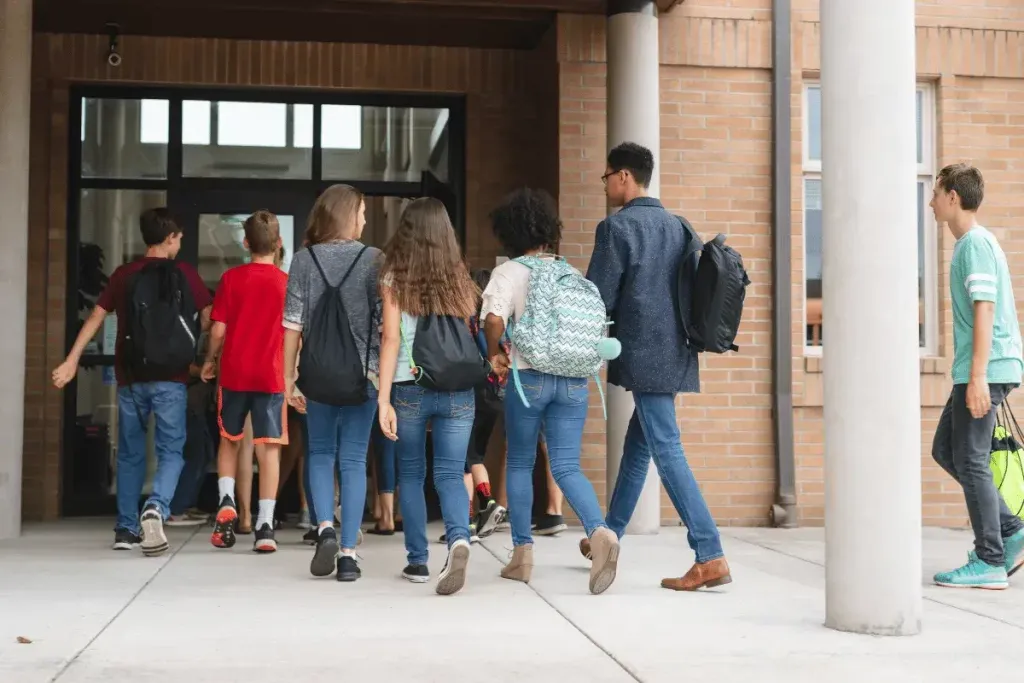 Scuola al via per 8 milioni di studenti