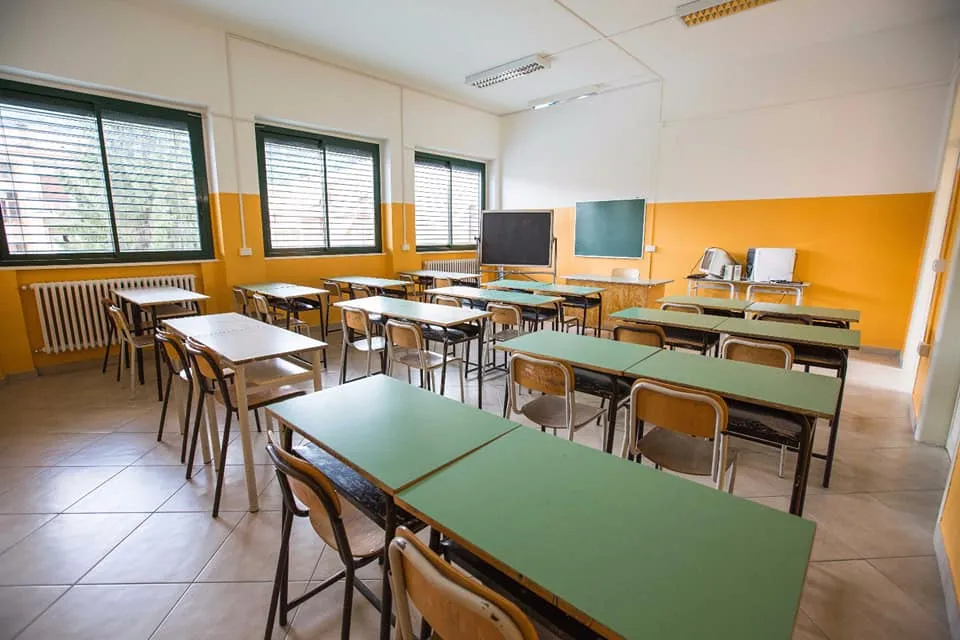 Nuove Linee Guida 2025 per l’Educazione Civica: Impatti Reali, Indicazioni ai Docenti e Sfide della Scuola di Oggi