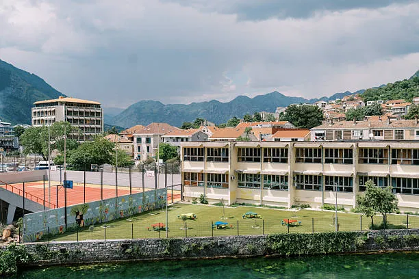 Scuole di montagna in Piemonte: i fondi 2026/27 in crescita del 42%