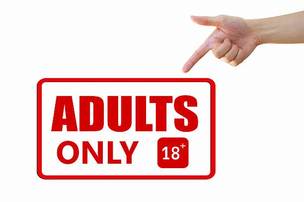 Verifica dell’età sui siti porno in Italia: cosa cambia dal 2026 e i tempi di adeguamento per i portali esteri