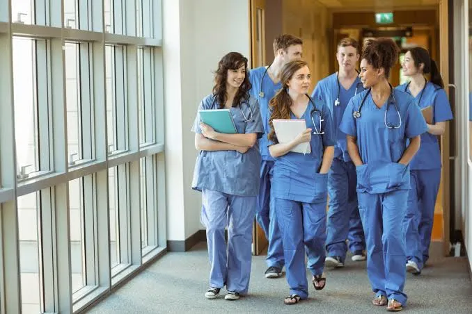 Semestre aperto medicina: -2mila aspiranti mentre la coorte cresce