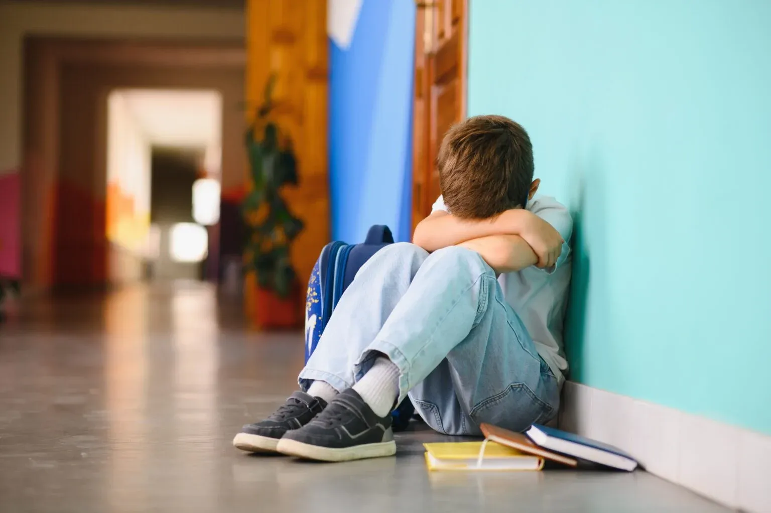 Bullismo a scuola: il supporto indispensabile del servizio 114 di Telefono Azzurro per un rientro sicuro tra i banchi