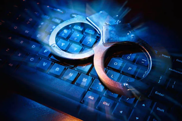 Smantellato il Network Illegale Bato.to: Stop alla Pirateria dei Manga tra Giappone e Cina