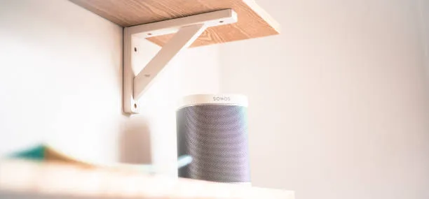 Sonos Era 100: Analisi dettagliata del nuovo riferimento per gli altoparlanti smart e multi-room