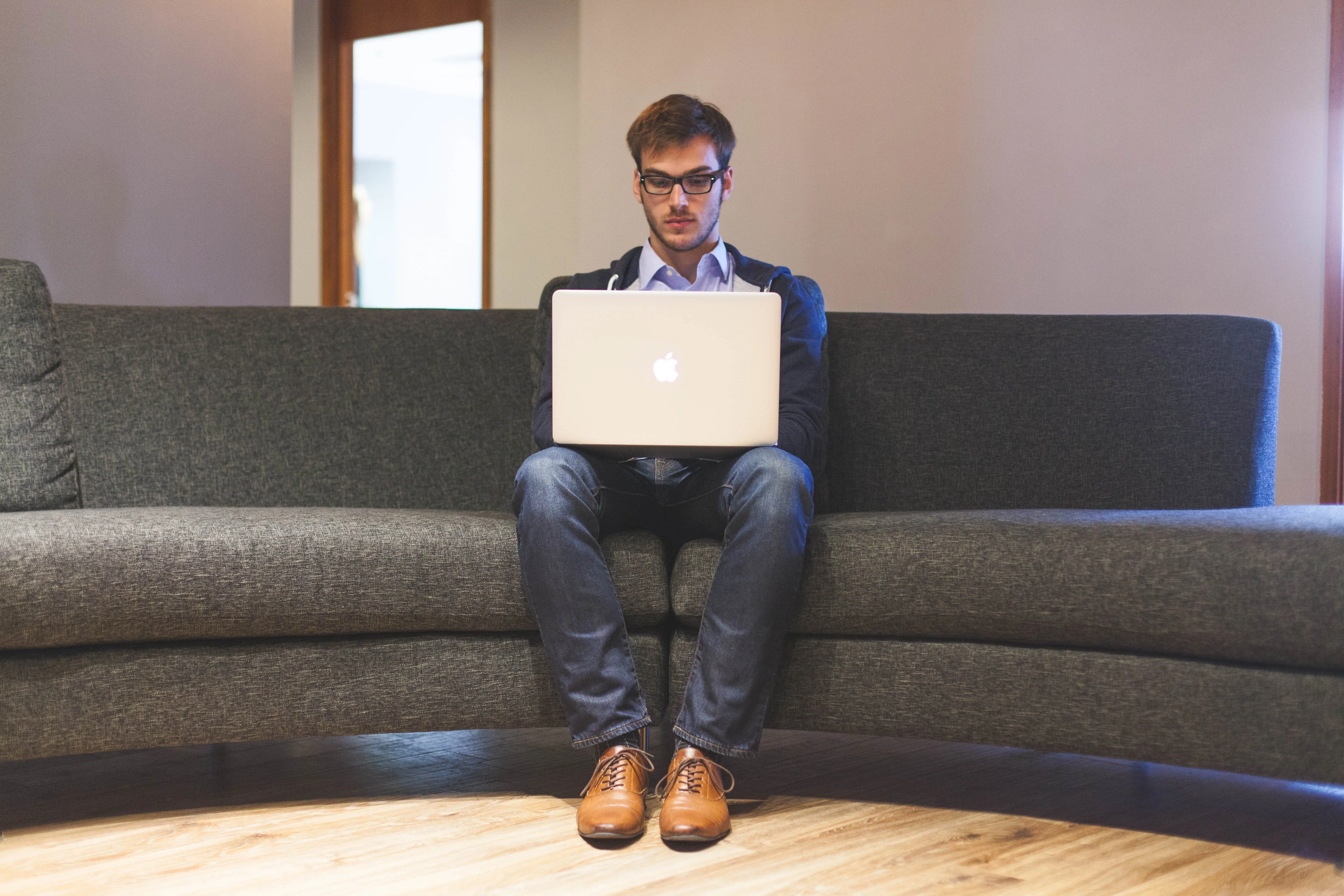 Startup under 36 nelle Marche: guida al bando Start&Innova