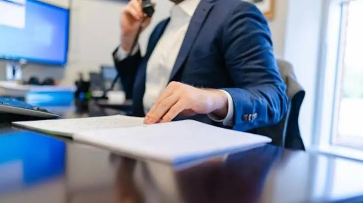 Stipendi dei presidi, Valditara promette l'equiparazione: coperto il 9%