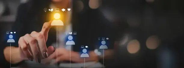 Strategie di coinvolgimento omnicanale: la chiave per il reclutamento efficace degli studenti internazionali