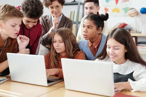 Campionati Nazionali e Nuove Iniziative: Le Scuole Italiane Possono Presentare Candidatura fino al 30 Settembre 2025