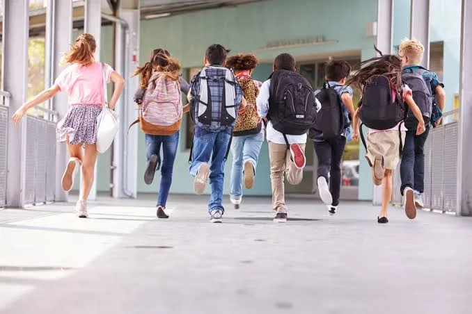 Studenti già in classe per gli esami di riparazione, il rientro per il nuovo anno parte dal 7 settembre