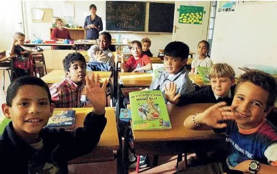 Studenti stranieri, secondo ISMU: 931mila iscritti nelle scuole italiane, quasi uno su 12