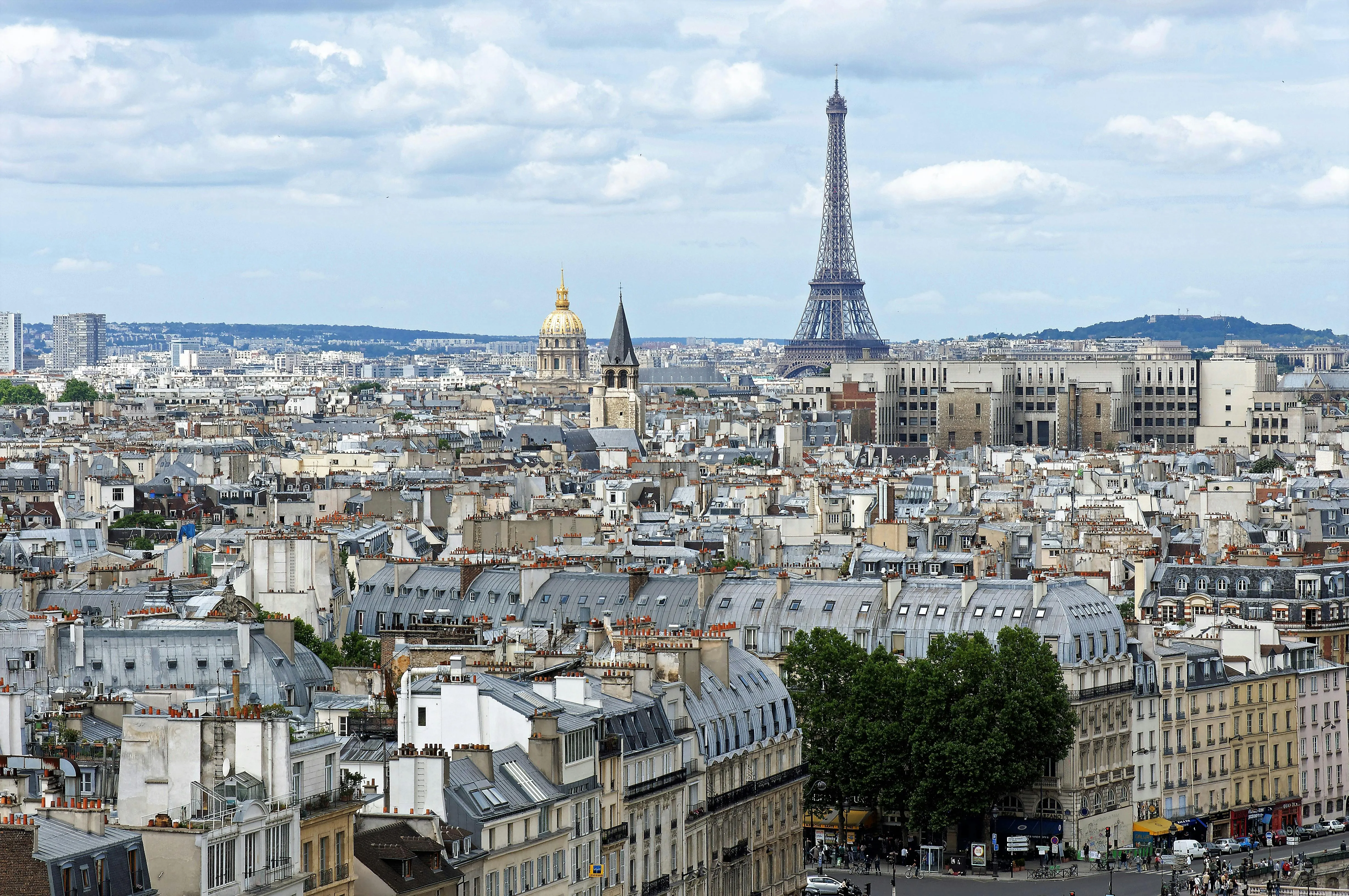 Summit di Parigi, l'Europa scommette sul nucleare: "Ora all'atomo lo stesso sostegno dato alle rinnovabili"