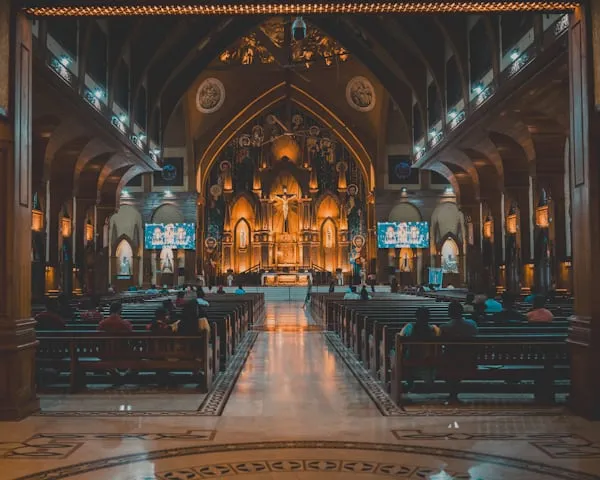 "Super-uomo" o Incubo Tecnologico? L’Intelligenza Artificiale sotto la Lente della Chiesa Cattolica