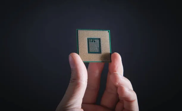 Allarme sicurezza: scoperta vulnerabilità crittografica nei processori AMD Zen 5 legata all’istruzione RDSEED