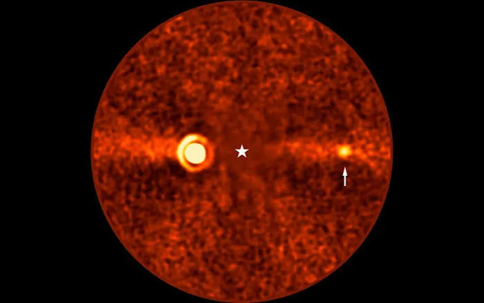 Terzo pianeta di Beta Pictoris: era nei dati ESO e JWST da 11 anni