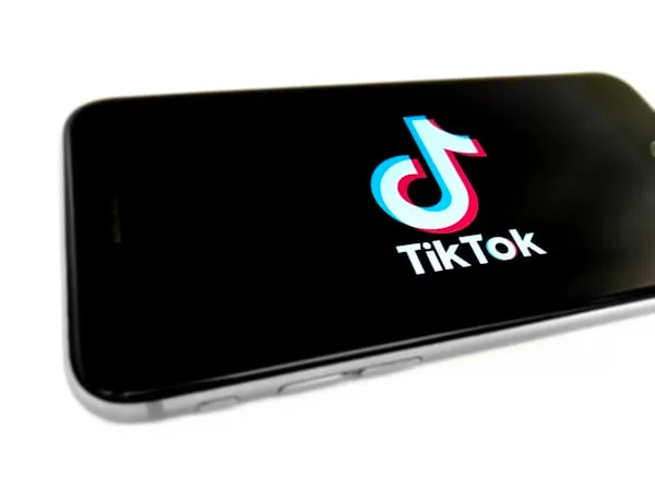 TikTok e FIFA: Nuova Era Digitale per i Mondiali di Calcio 2026 con Partnership Senza Precedenti