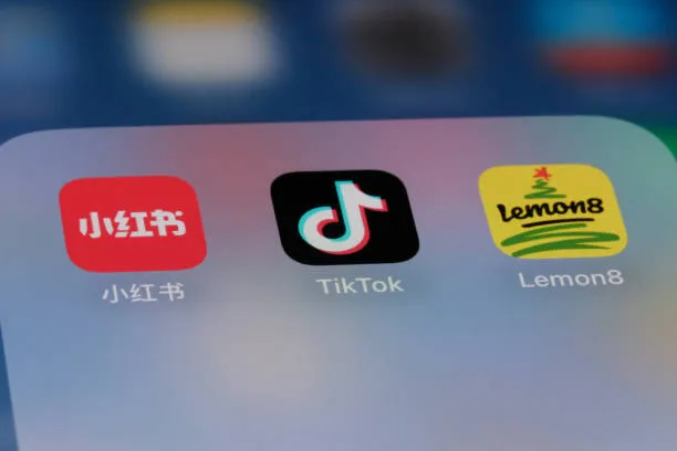 TikTok: In Europa nuove regole sulla verifica dell’età per la sicurezza dei minori