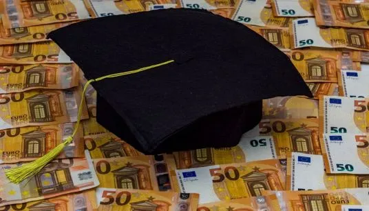 Università italiane e tasse oltre i limiti di legge: nove atenei sotto la lente di ingrandimento