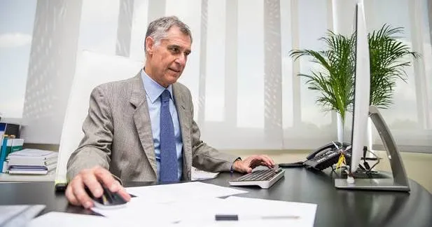 Un preside gestisce 5,4 plessi e 947 alunni: perchè non si vede in classe