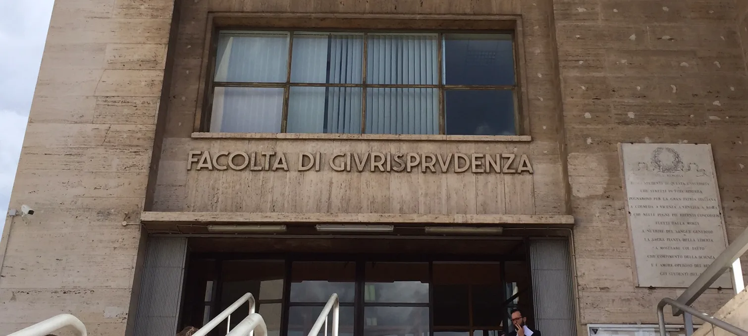 Università italiane: crescita degli iscritti, ma calo preoccupante a Giurisprudenza e Architettura