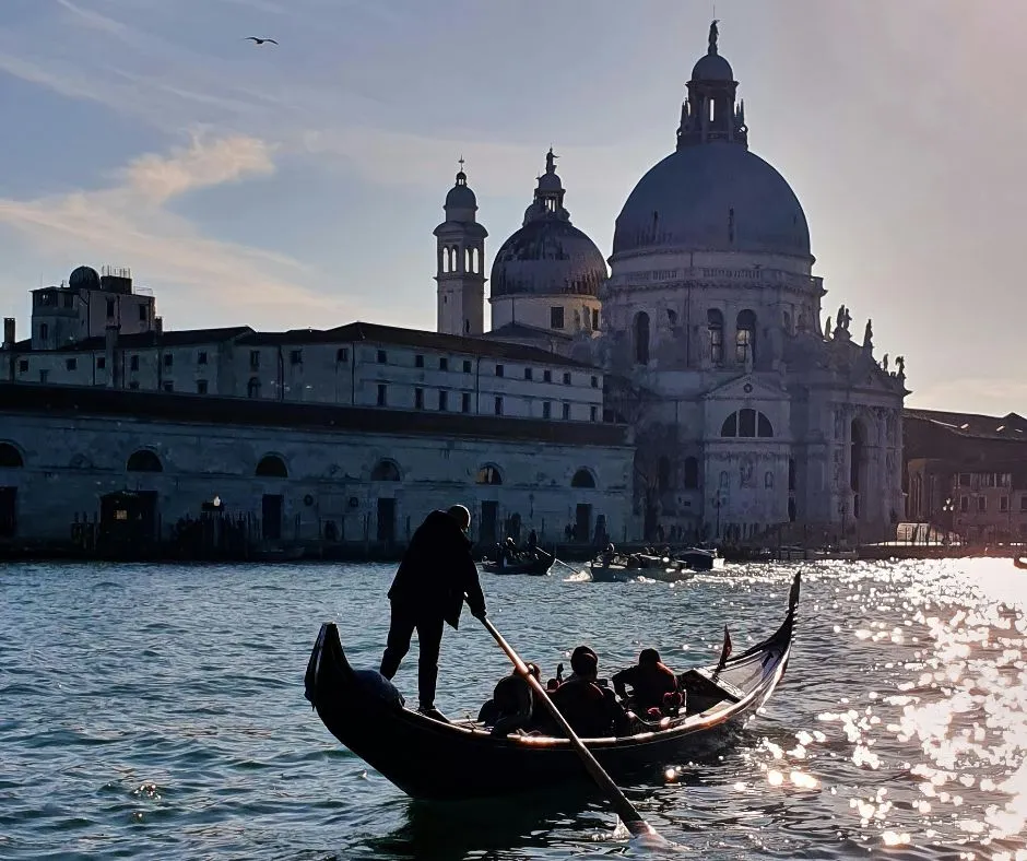 Venezia sotto attacco: hacker violano il sistema di pompe che protegge piazza San Marco dall'acqua alta