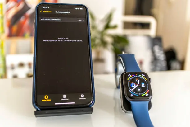 Apple interrompe la sincronizzazione delle reti Wi-Fi tra iPhone e Apple Watch in tutta l’Unione Europea: impatti, motivazioni e scenari futuri