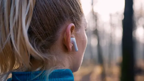 WhisperPair: La Grave Falla nei Dispositivi Bluetooth Minaccia la Privacy degli Utenti