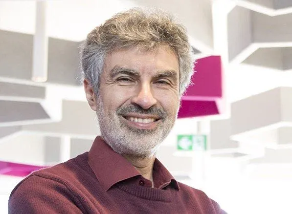 Yoshua Bengio e l’Allarme Globale: L’Intelligenza Artificiale tra Rischi Esistenziali e Futuro dell’Umanità