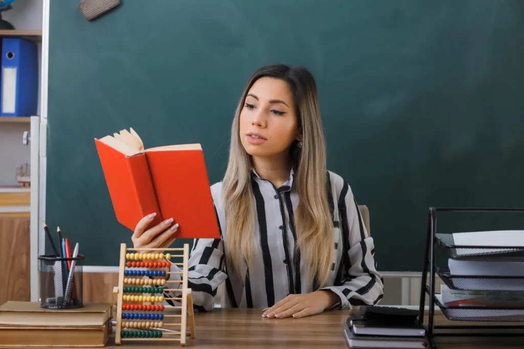 Domanda supplenze scuola 2025: guida per neolaureati
