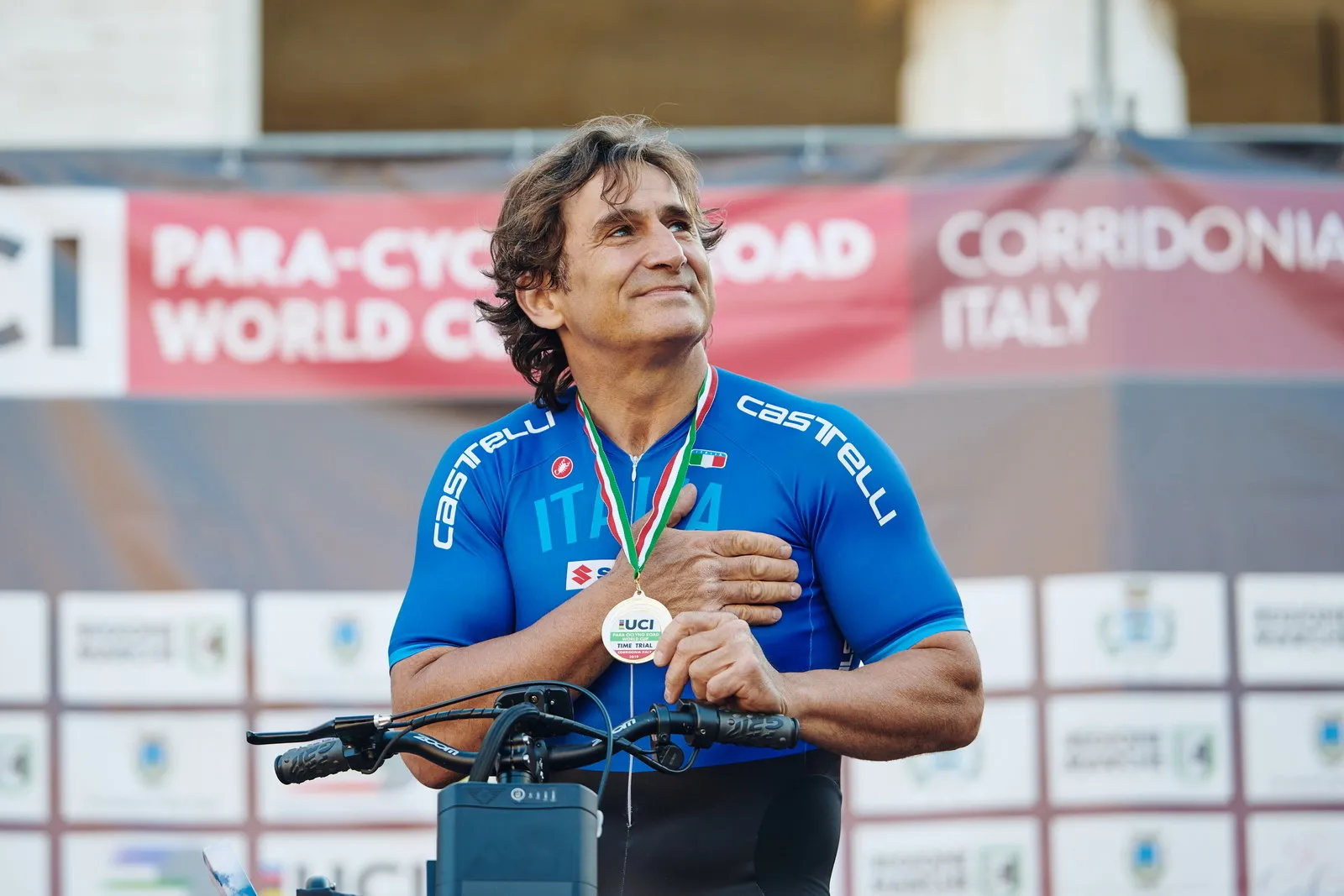 Addio ad Alex Zanardi, campione oltre ogni limite